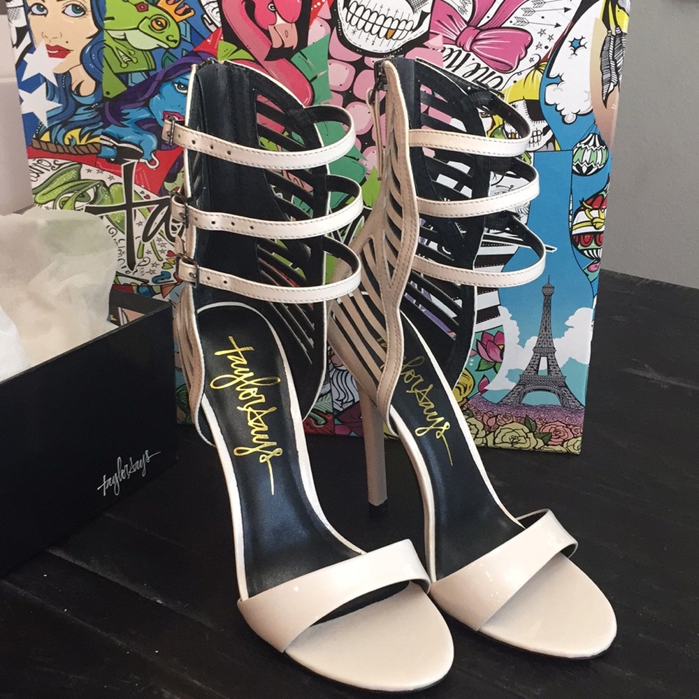 Size 6.5 Taylor Says ivory patent leather heels